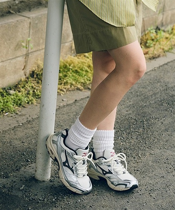 MIZUNO ミズノ スニーカー メンズ レディース 靴 シューズ MXR D1GA245101