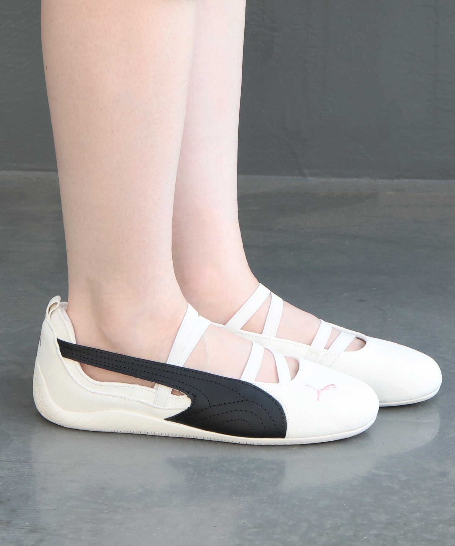 【8月28日発売】PUMA プーマ スニーカー パンプス レディース BLACKPINK ロゼ 韓国 SPEEDCAT BALLET SD X ROSE スピードキャット バレエ 404395 01(01-23.0cm)